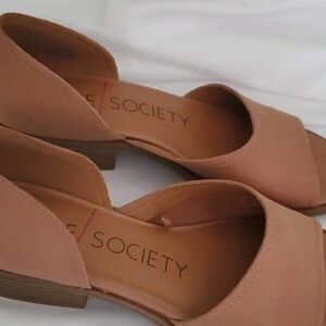 Sole society sandals, BRAND NEW! Size: 9.5 Tan NWOT